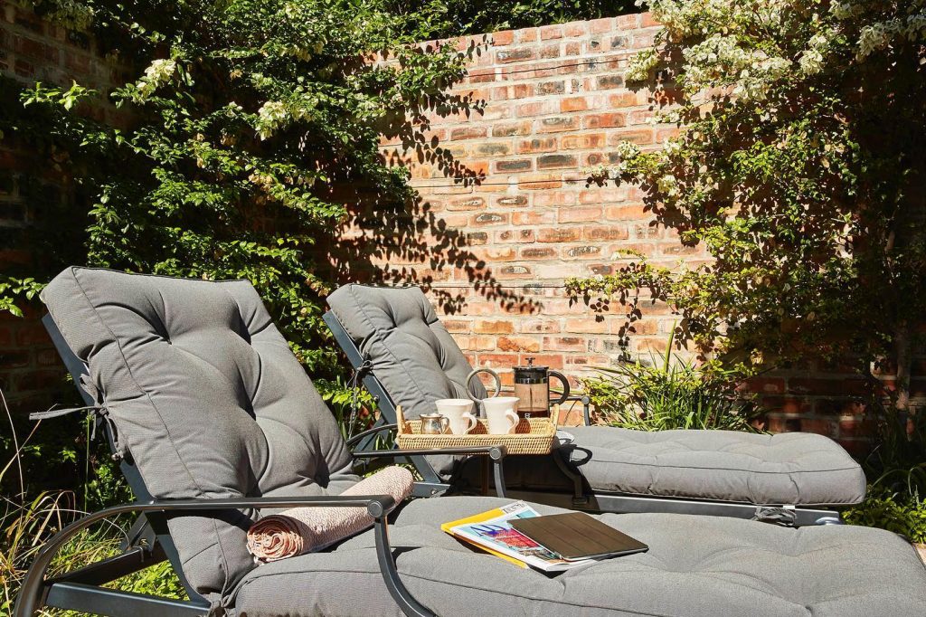North's Outdoor Furniture & Heritage Castings